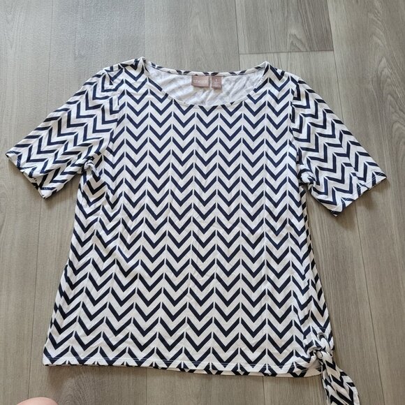Chicos Womens Chevron Print Knit Top With Side Tie Detail Size 1 Medium - Picture 4 of 5